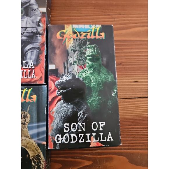 Lot of 7 Godzilla VHS Tapes; 2000, 1985, Mothra, Gidrah, Gigan, Mecha, Son - Picture 8 of 16